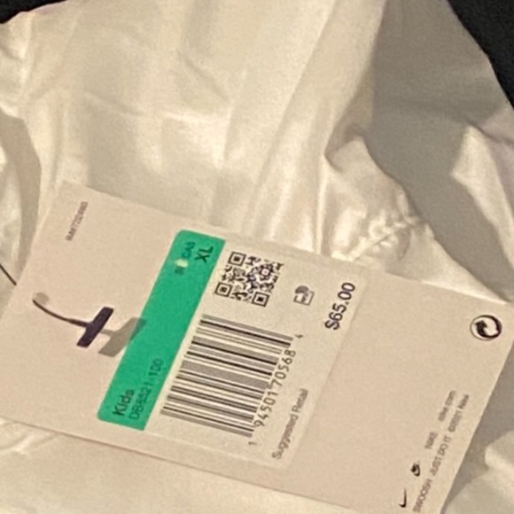 Boys Nike Jacket - Picture 2 of 2